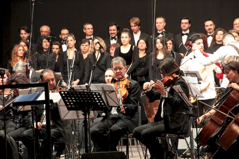 Il concerto di Natale 2017 - Suoni per il mondo