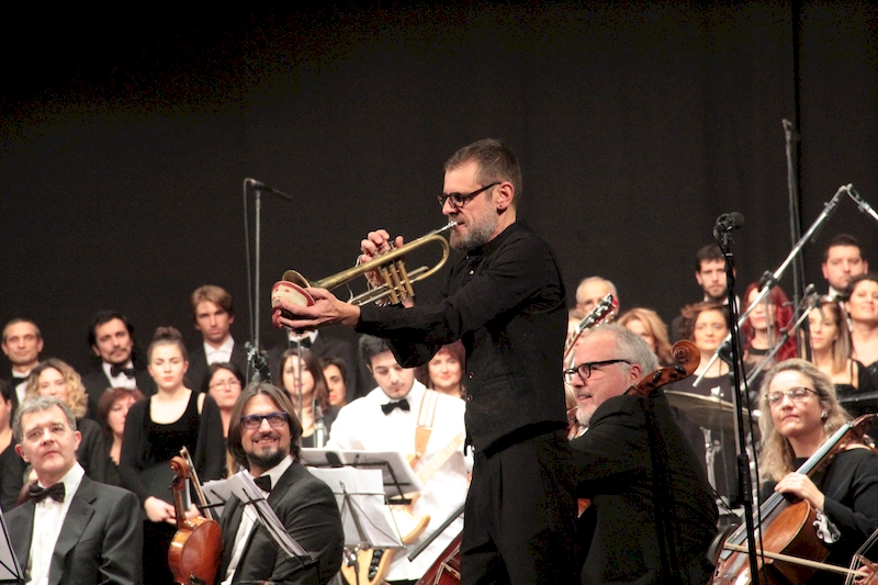 Il concerto di Natale 2017 - Suoni per il mondo