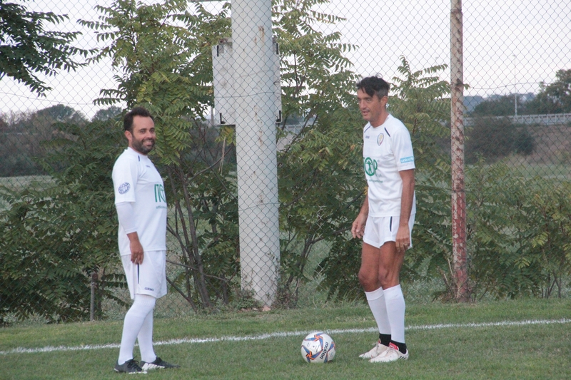 Campo sportivo Villanova - Inaugurata l'illuminazione con la Nazionale Attori