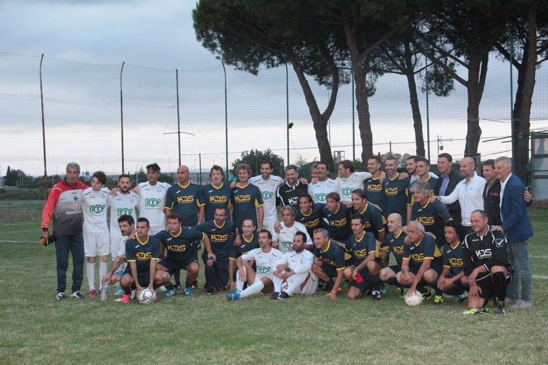 Campo sportivo Villanova - Inaugurata l'illuminazione con la Nazionale Attori