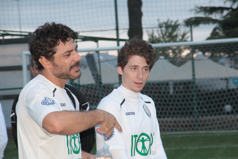 Campo sportivo Villanova - Inaugurata l'illuminazione con la Nazionale Attori