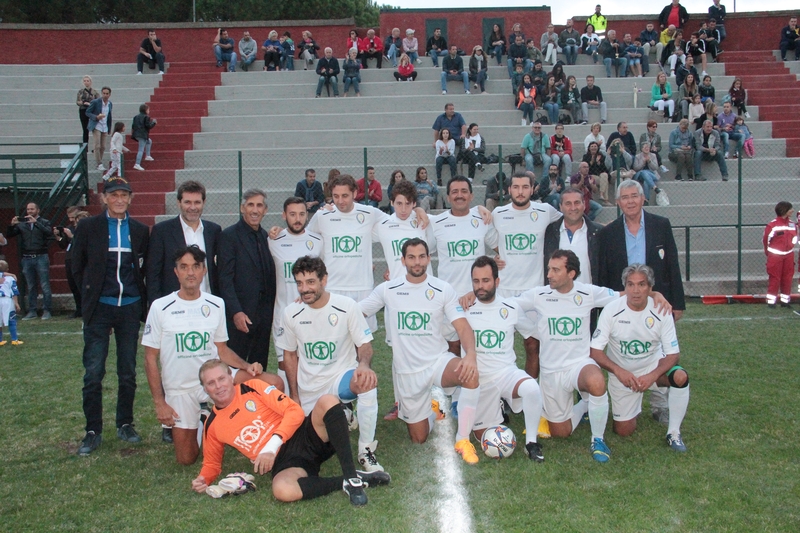 Campo sportivo Villanova - Inaugurata l'illuminazione con la Nazionale Attori