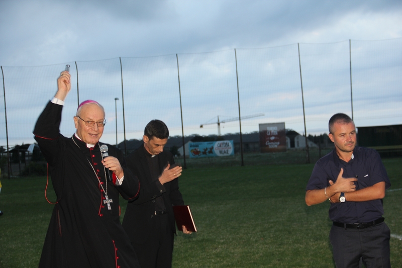 Campo sportivo Villanova - Inaugurata l'illuminazione con la Nazionale Attori