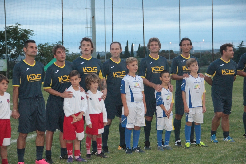 Campo sportivo Villanova - Inaugurata l'illuminazione con la Nazionale Attori