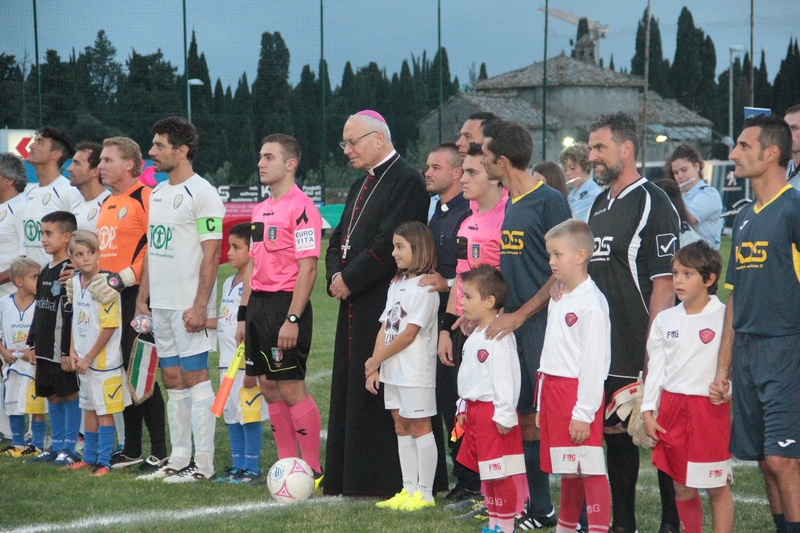 Campo sportivo Villanova - Inaugurata l'illuminazione con la Nazionale Attori