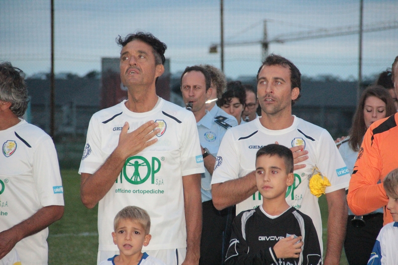 Campo sportivo Villanova - Inaugurata l'illuminazione con la Nazionale Attori