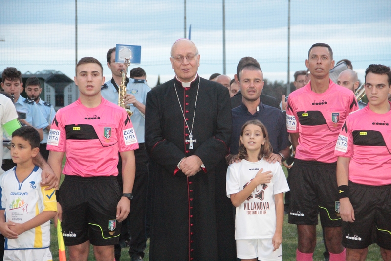 Campo sportivo Villanova - Inaugurata l'illuminazione con la Nazionale Attori