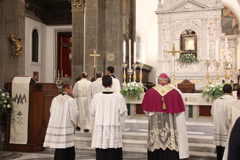 Seicento anni di devozione per la Madonna della Quercia - La processione cittadina