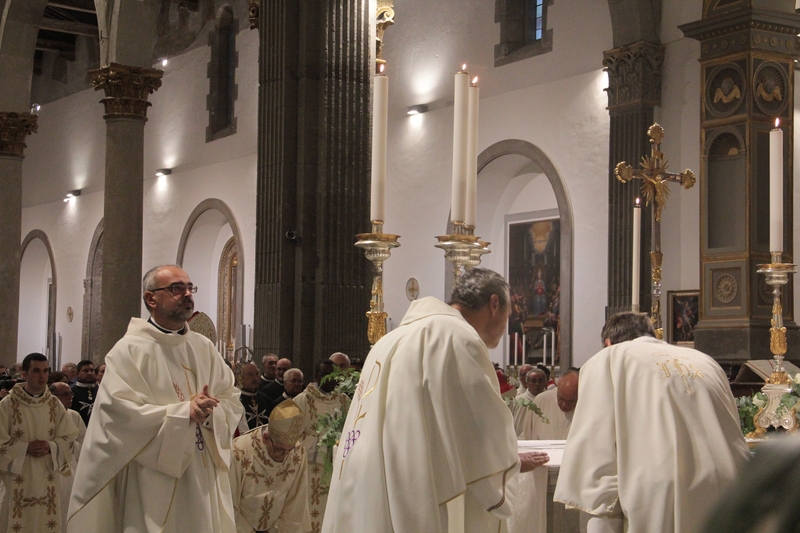Seicento anni di devozione per la Madonna della Quercia - L'apertura della porta santa