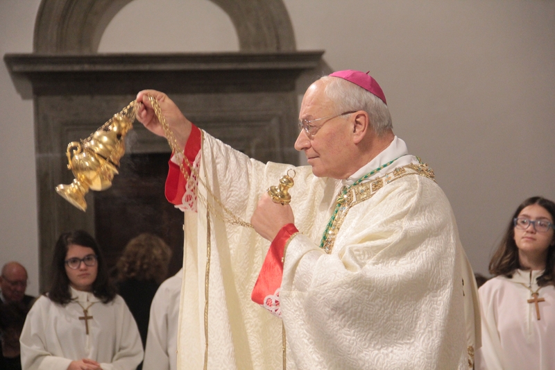 Seicento anni di devozione per la Madonna della Quercia - L'apertura della porta santa
