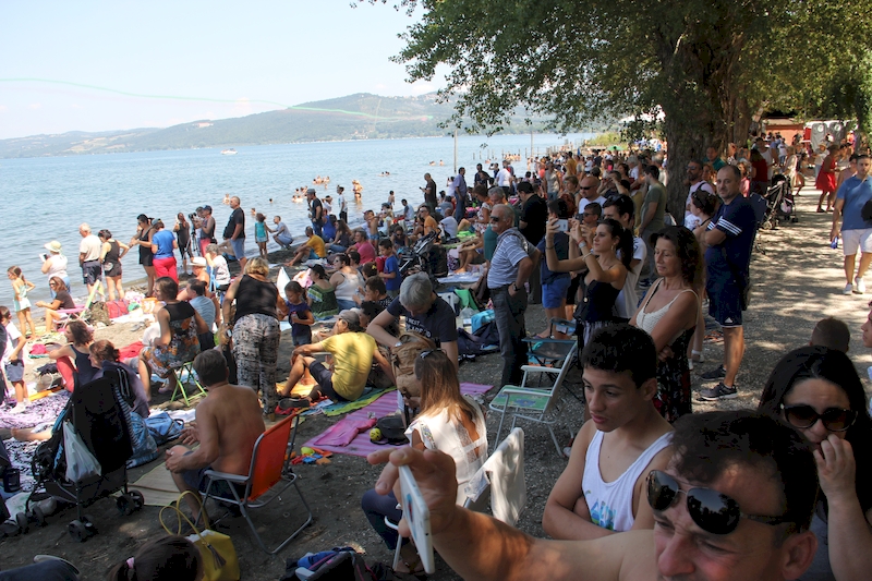 Le esibizioni dal lungolago
