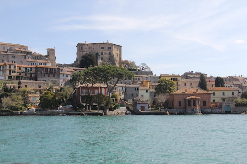 Lo spettacolo unico della Giornata Fai a Capodimonte e Isola Bisentina