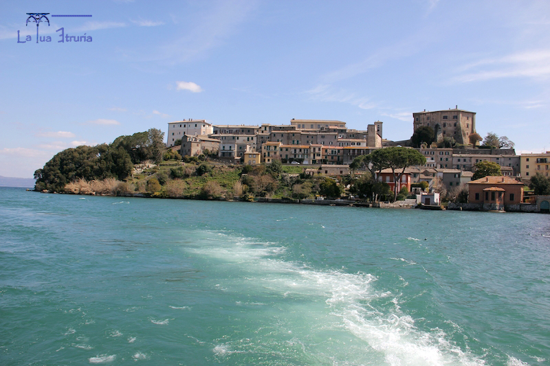Lo spettacolo unico della Giornata Fai a Capodimonte e Isola Bisentina
