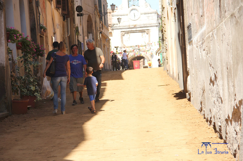 Dal set di Sutri di Catch 22 (Comma 22)