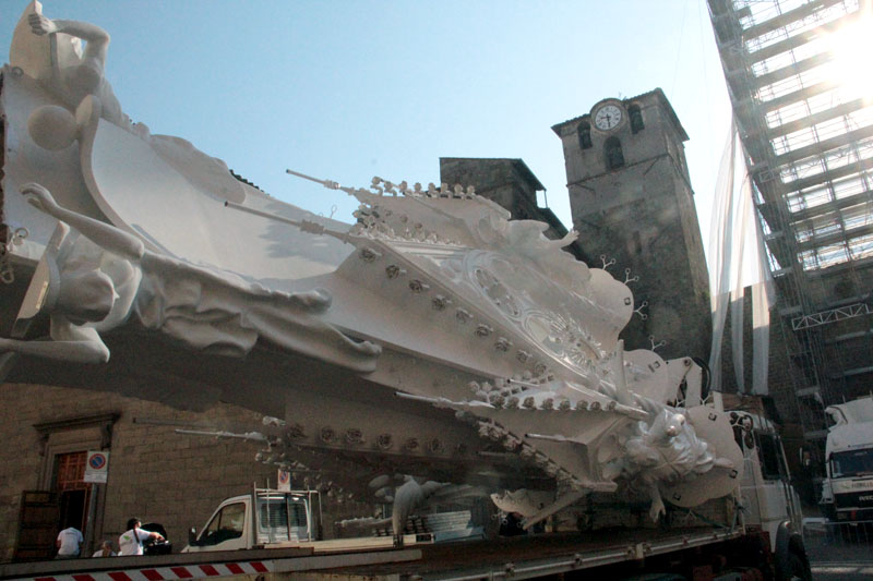 Il montaggio di Gloria a San Sisto