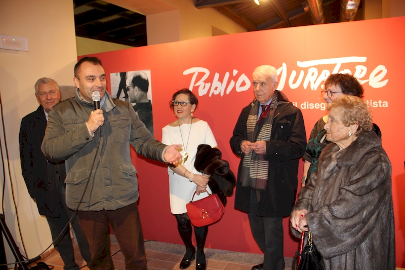 L'inaugurazione della mostra dedicata al centenario dalla nascita di Muratore