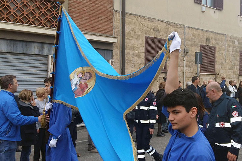 La processione del Cristo Risorto a Tarquinia