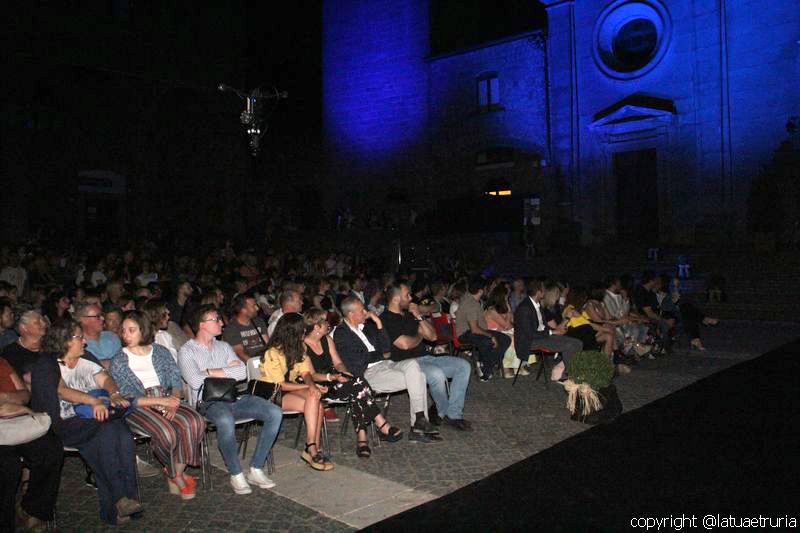 Duomo sotto le stelle - la sfilata