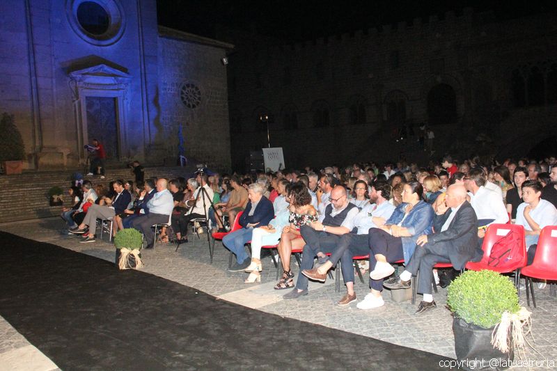 Duomo sotto le stelle - la sfilata