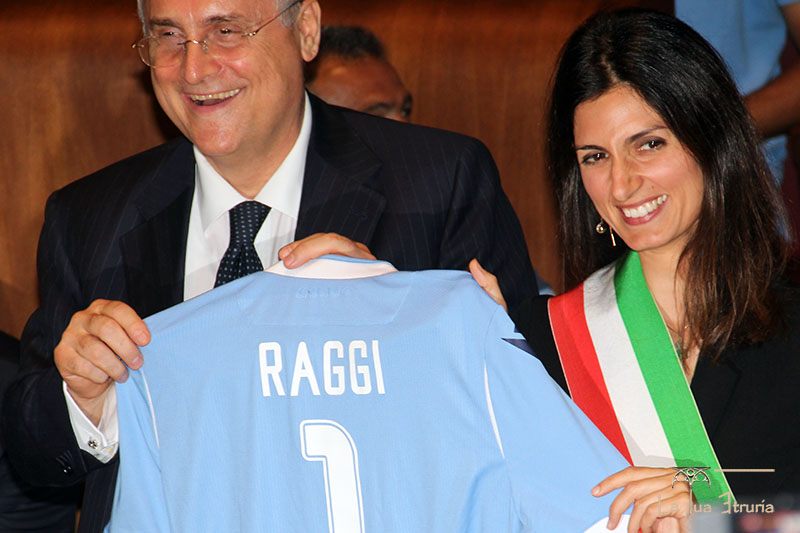 La SS. Lazio Premiata al Campidoglio - La nuova Maglia