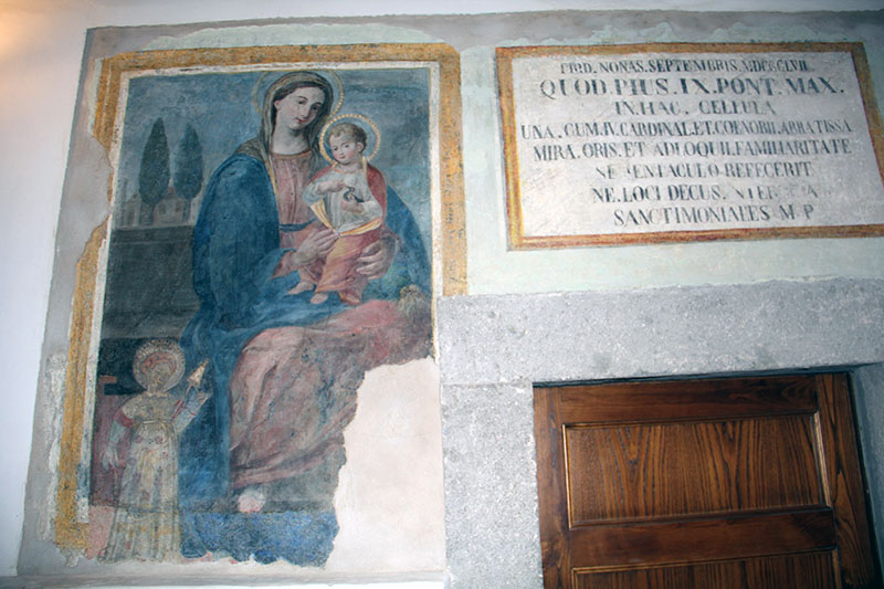 Mostra Madonne vestite - Monastero Santa Rosa