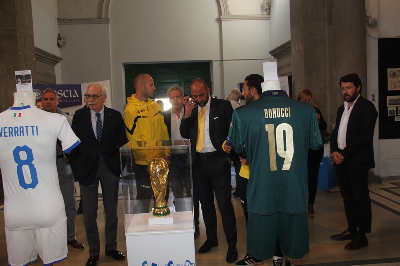 Mostra Un secolo d'azzurro