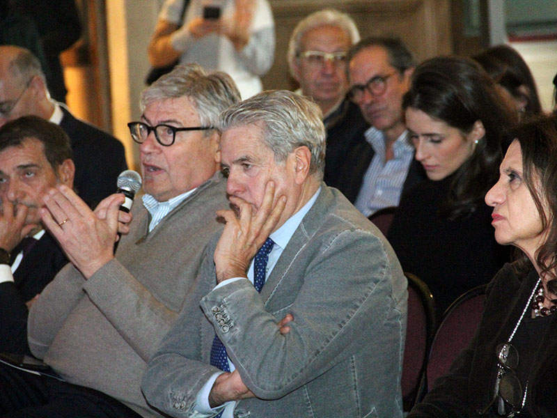(THere) a Viterbo