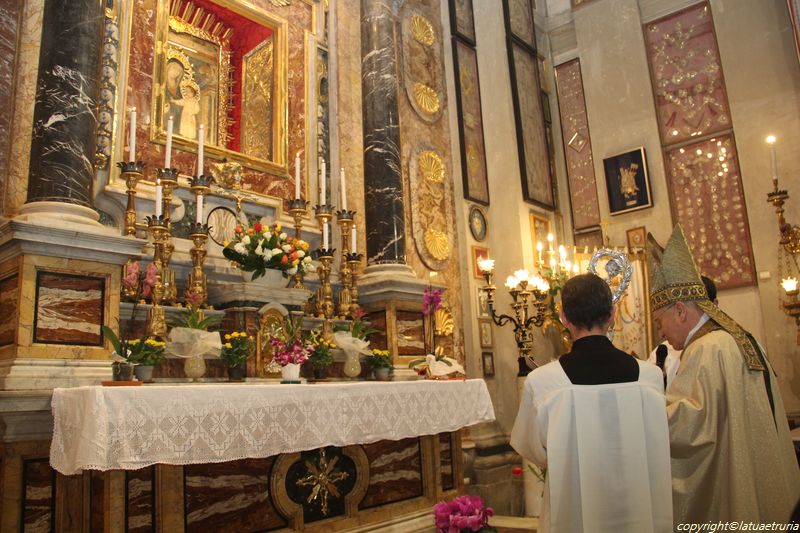 Apertura Porta Santa Chiesa della Trinità
