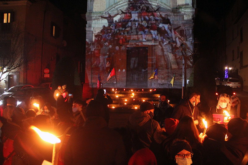 Video mapping del sacro fuoco sulla chiesa di Sant'Antonio