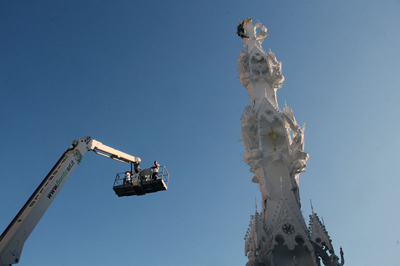 Gloria 2021 - completata la Macchina in piazza del Comune