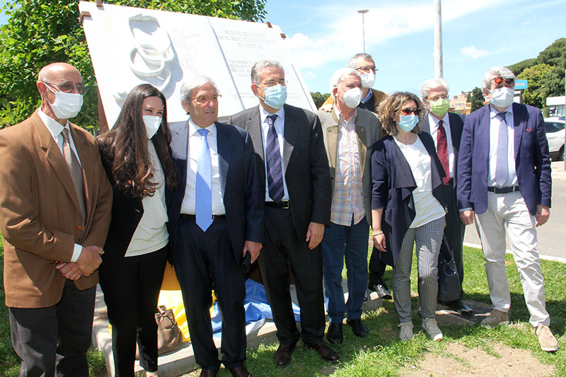 Monumento dedicato ai medici e sanitari caduti per il Covid19