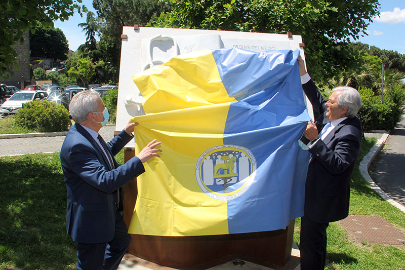 Monumento dedicato ai medici e sanitari caduti per il Covid19