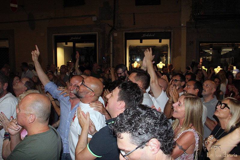 Frontini sindaco - la festa in piazza