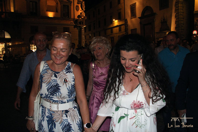 Frontini sindaco - la festa in piazza