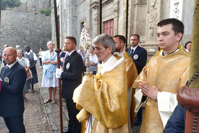 Celebrazione e infiorata Corpus Domini Bolsena
