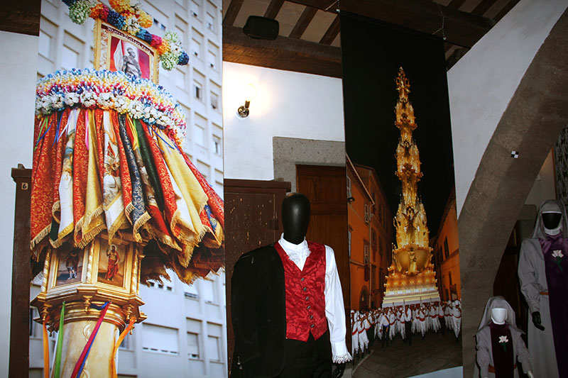 Inaugurata la mostra al Santuario di Santa Rosa