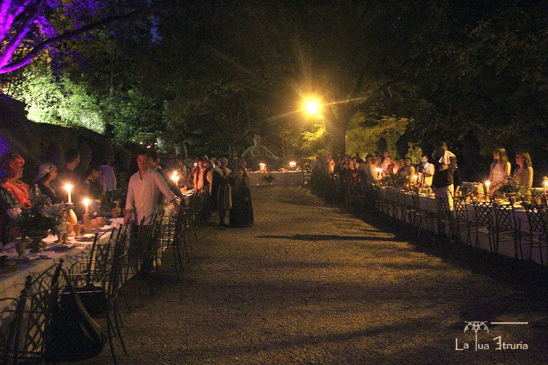 A cena con Vicino Orsini nel Sacro Bosco