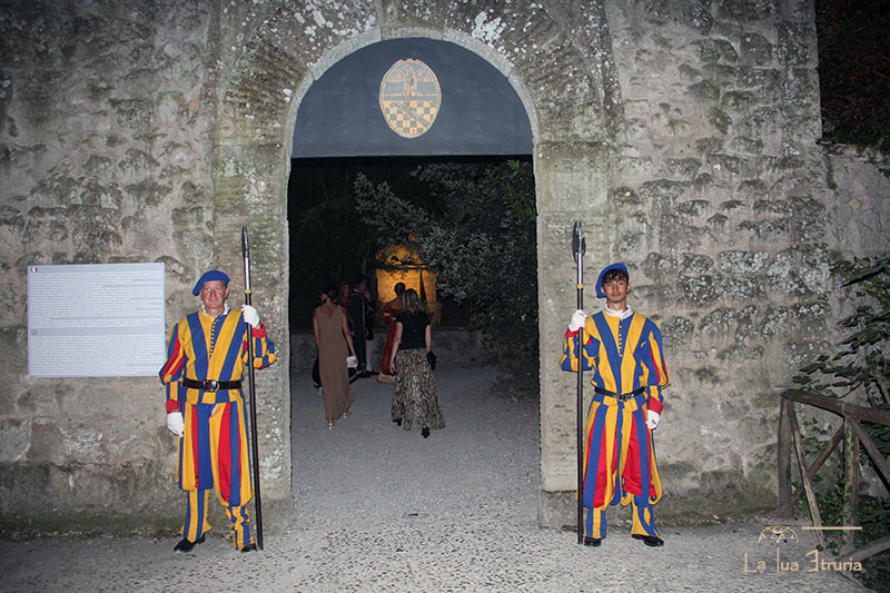 A cena con Vicino Orsini nel Sacro Bosco