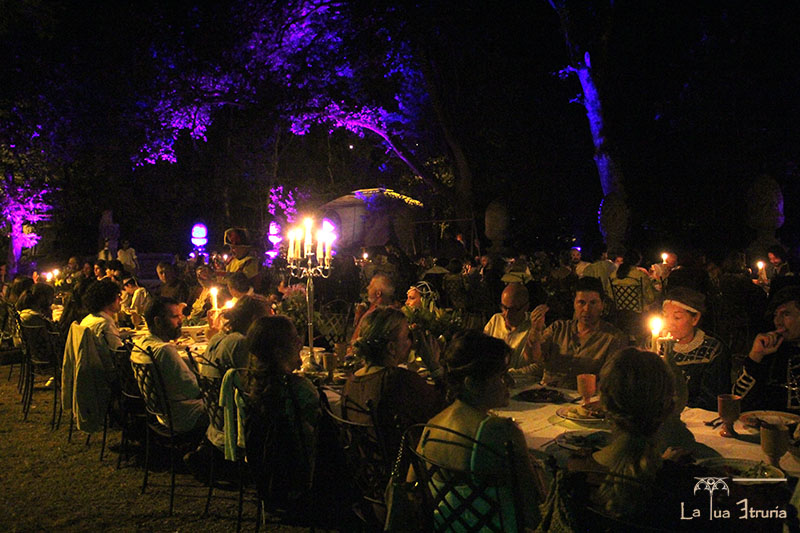 A cena con Vicino Orsini nel Sacro Bosco