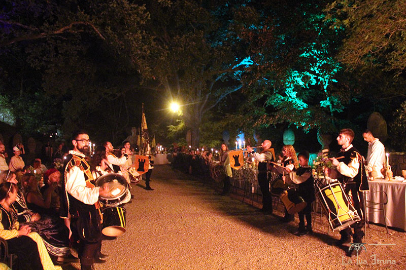A cena con Vicino Orsini nel Sacro Bosco