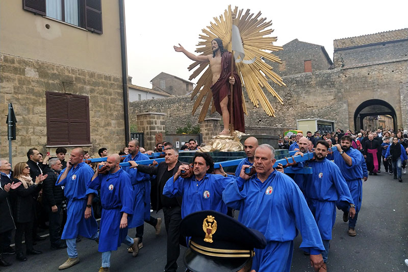 Processione Pasqua 2024Tarquinia - Cristo Risorto
