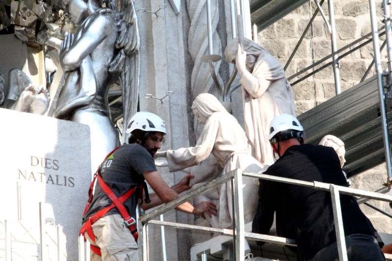 Dies Natalis - montaggio Macchina Santa Rosa
