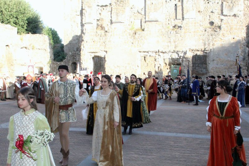 Palio dei Borgia 24 - Nepi: Corteo storico