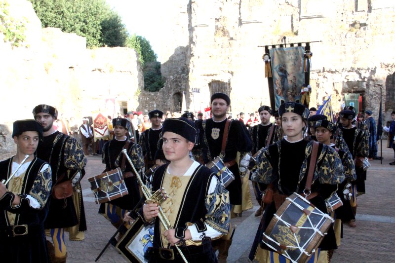 Palio dei Borgia 24 - Nepi: Corteo storico