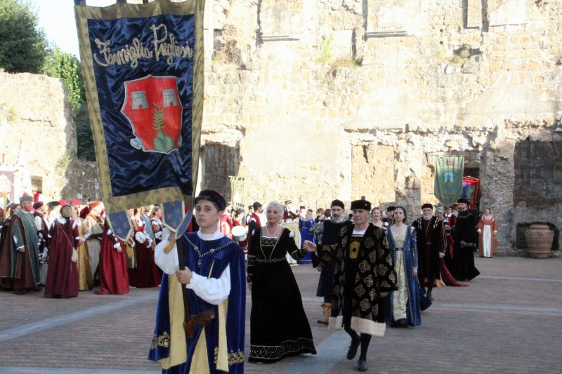 Palio dei Borgia 24 - Nepi: Corteo storico