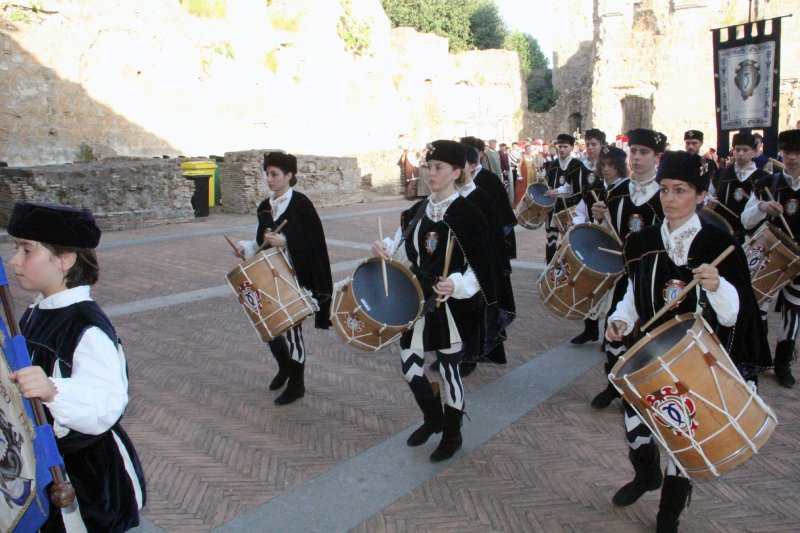 Palio dei Borgia 24 - Nepi: Corteo storico