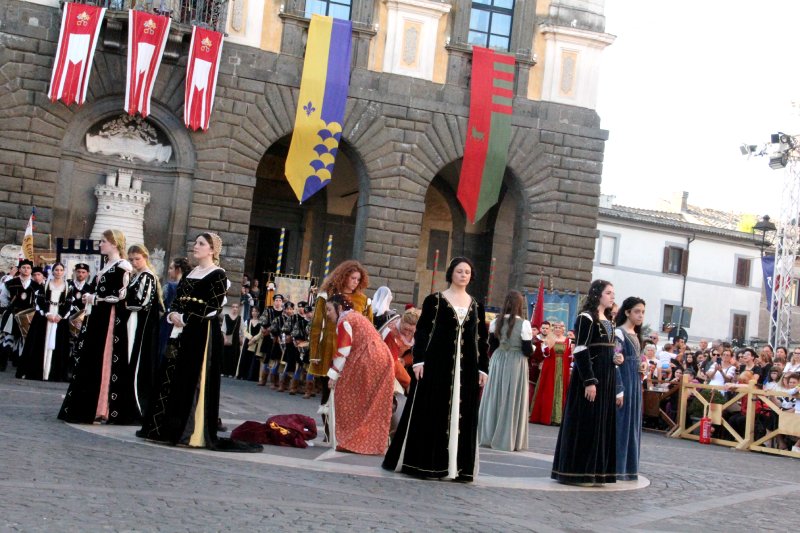 Palio dei Borgia 24 - Nepi: Corteo storico