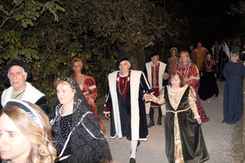 La corte Orsini alla tavola del Sacro Bosco