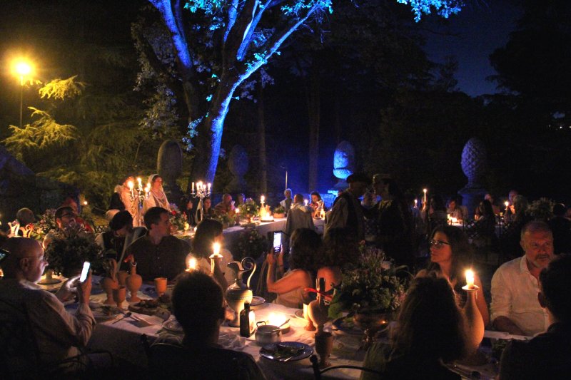 La corte Orsini alla tavola del Sacro Bosco