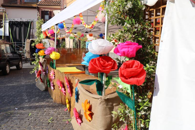 Fiori alla finestra cene in piazza 2025 - Vetralla